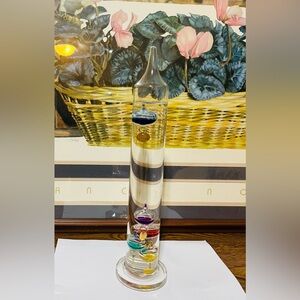 Decorative Glass Galileo Thermometer with Multicolor Floating Bulbs